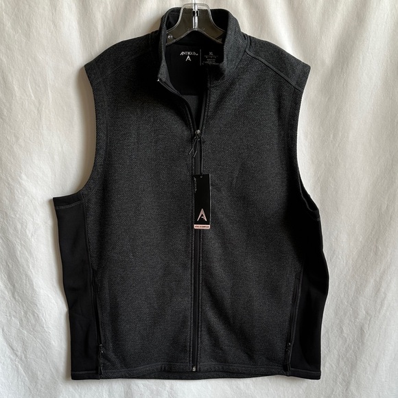 Antigua men's charcoal gray and black NWT course vest, size XL